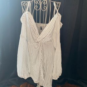 Windsor Off Shoulder Collared Blouse - NWT - Sz L